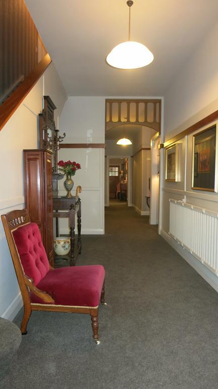 Cheltenham House Ханмер Спрингс Екстериор снимка